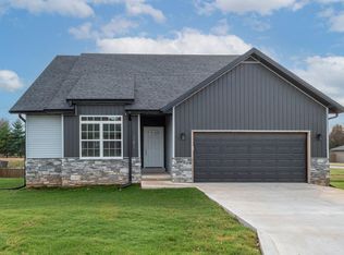 5398 Applewood St W, Springfield, MO 65802