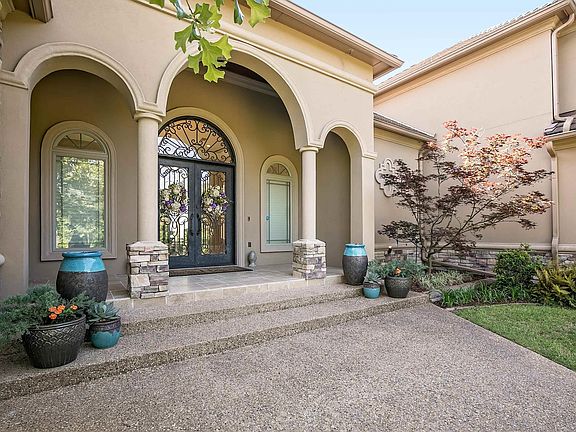 2nd image of 5973 Graemont Blvd