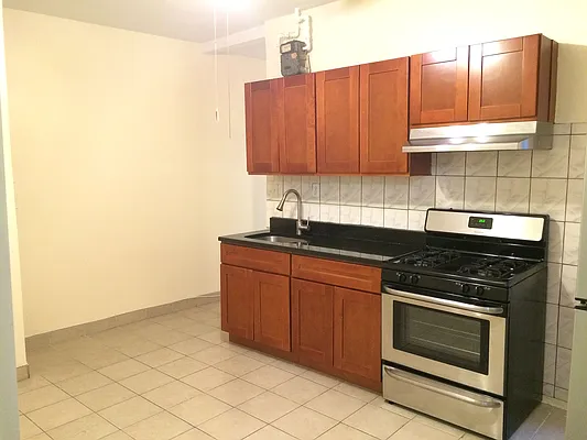 Rented by Vassiliou Group | media 20
