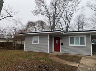 52 Marquette Dr, Florissant, MO 63031