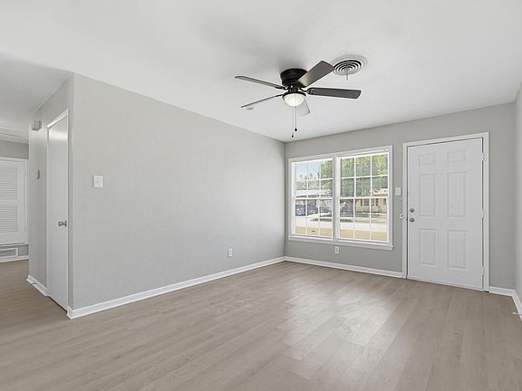 4th image of 3258 Melinda Ln