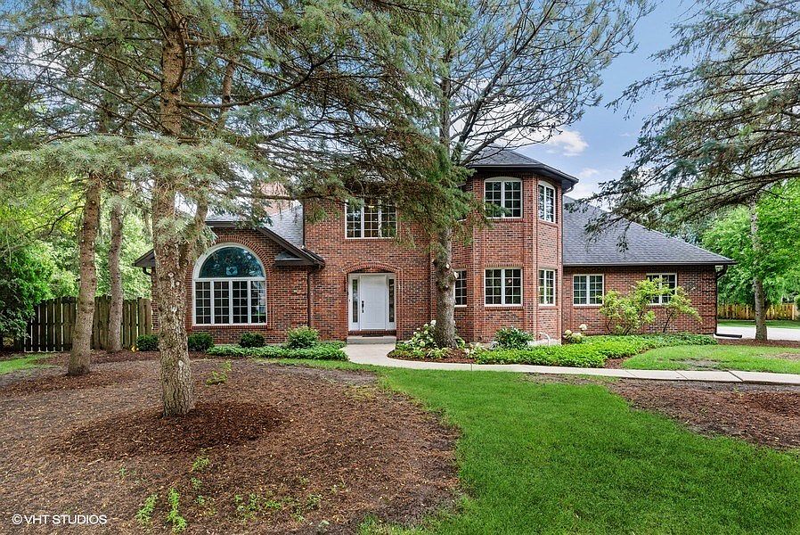 Welcome to 1614 Kummer Court in Geneva!