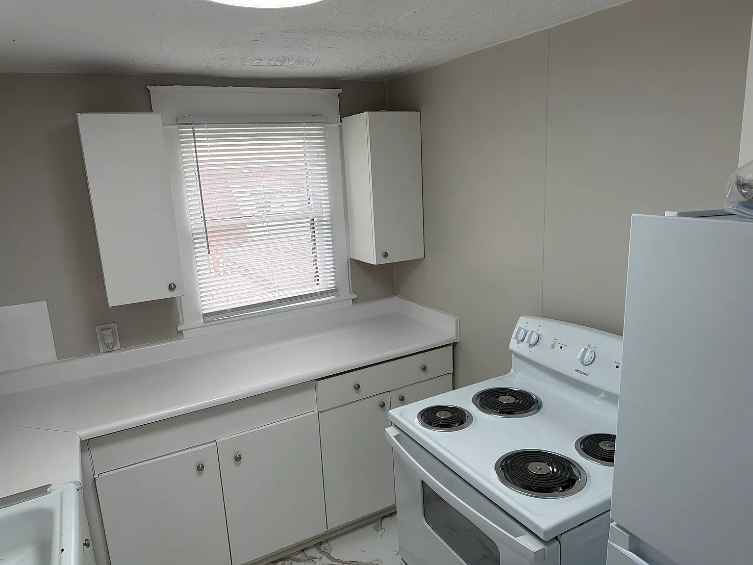 2 bed, 620 sqft, $850 — Photo 3