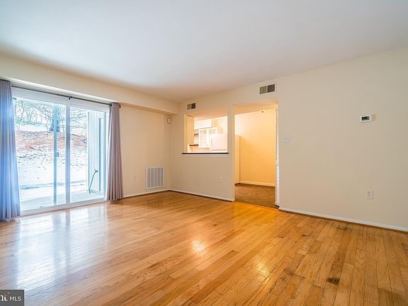 5th image of 2787 Bordeaux Pl