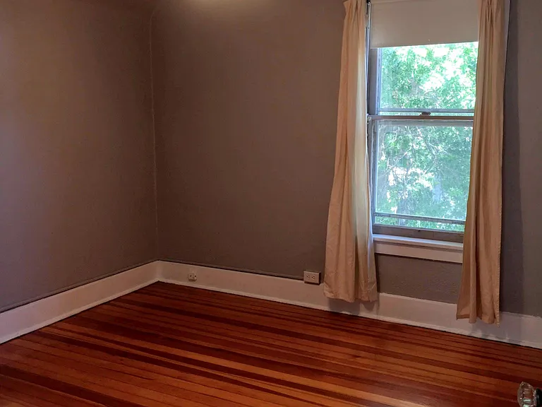 928 E Davenport St — Photo 11