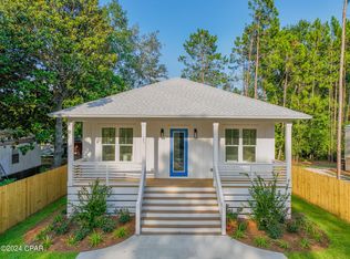 103 N 7th St, Santa Rosa Beach, FL 32459