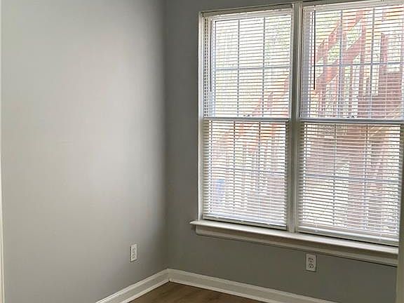 5th image of 1539 Stampmill Way
