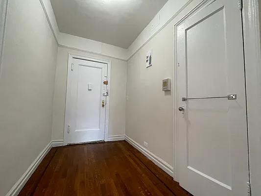 Rented by Oxford Property Group | media 12