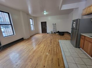 109 E 93rd St #1, Brooklyn, NY 11212