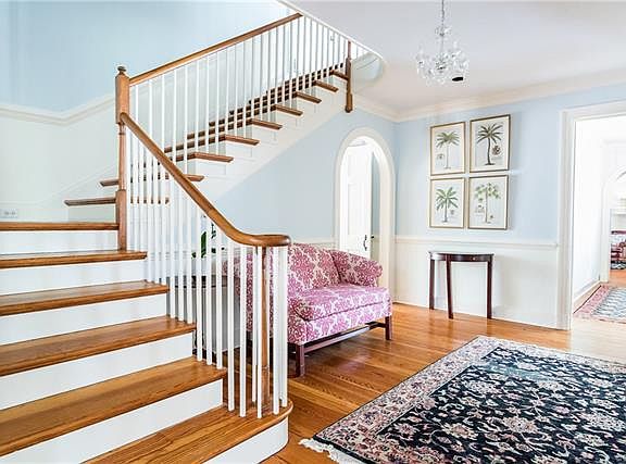 4th image of 5 Oak Ln