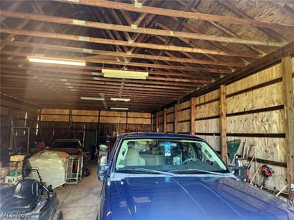 5th image of 2473 Ranfield Rd