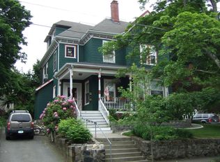 25 Rowe St FLOOR 1, Melrose, MA 02176