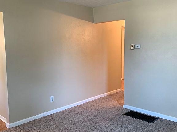 4th image of 605 W Washington St