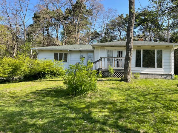 3186 W Tahoe Trl, New Era, MI 49446