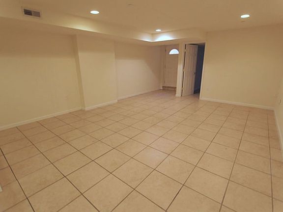 a0j1i0000000t9wqae-008.jpg