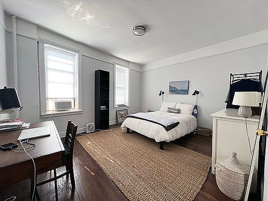4th image of 596 Edgecombe Ave #5J