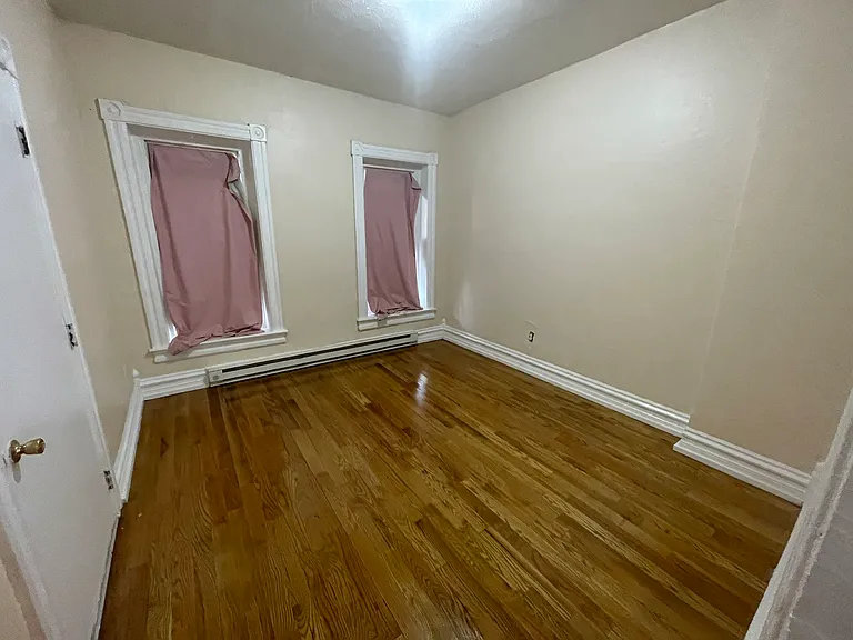 706 N 6th St #1 — Photo 3