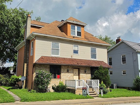 2nd image of 321 E 4th St