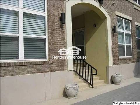 4th image of 401 20th St S Unit 101