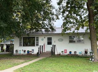 208 E Main St, Raritan, IL 61471