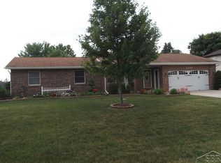 3888 Cottage Grove Ct, Saginaw, MI 48604