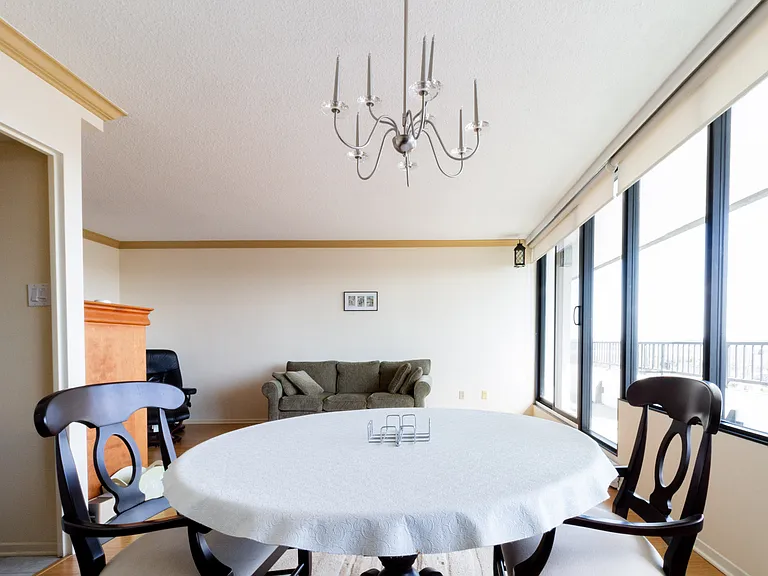 370 Dominion Ave #1104 — Photo 9
