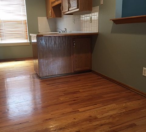 5th image of 1883 Kingbird Ct