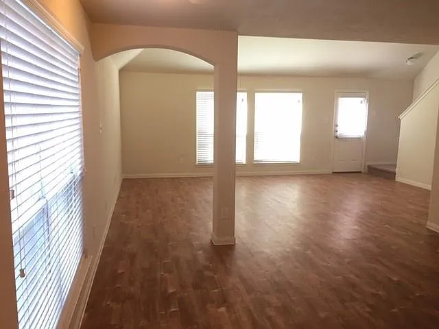 705 S Ella Creek Dr — Photo 4