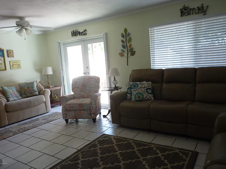 8718 Bay Ct — Photo 6