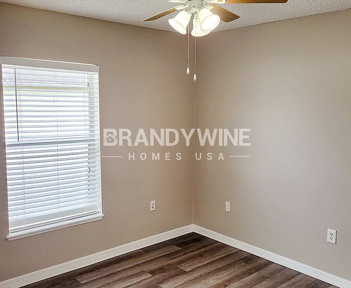 2564 Courtland Blvd — Photo 25