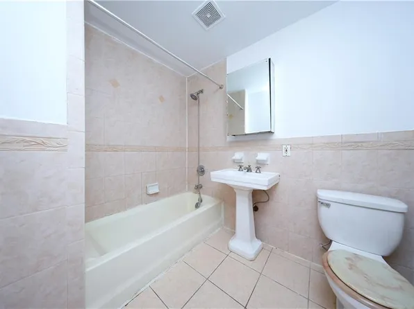 517 Milford Street image 22 of 32