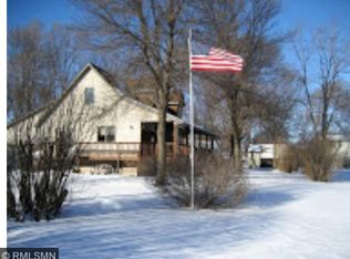 904 2nd St S, Cleveland, MN 56017