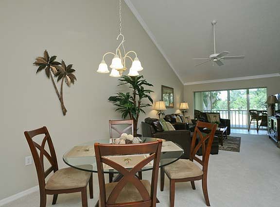 5th image of 441 Cerromar Ln Unit 405