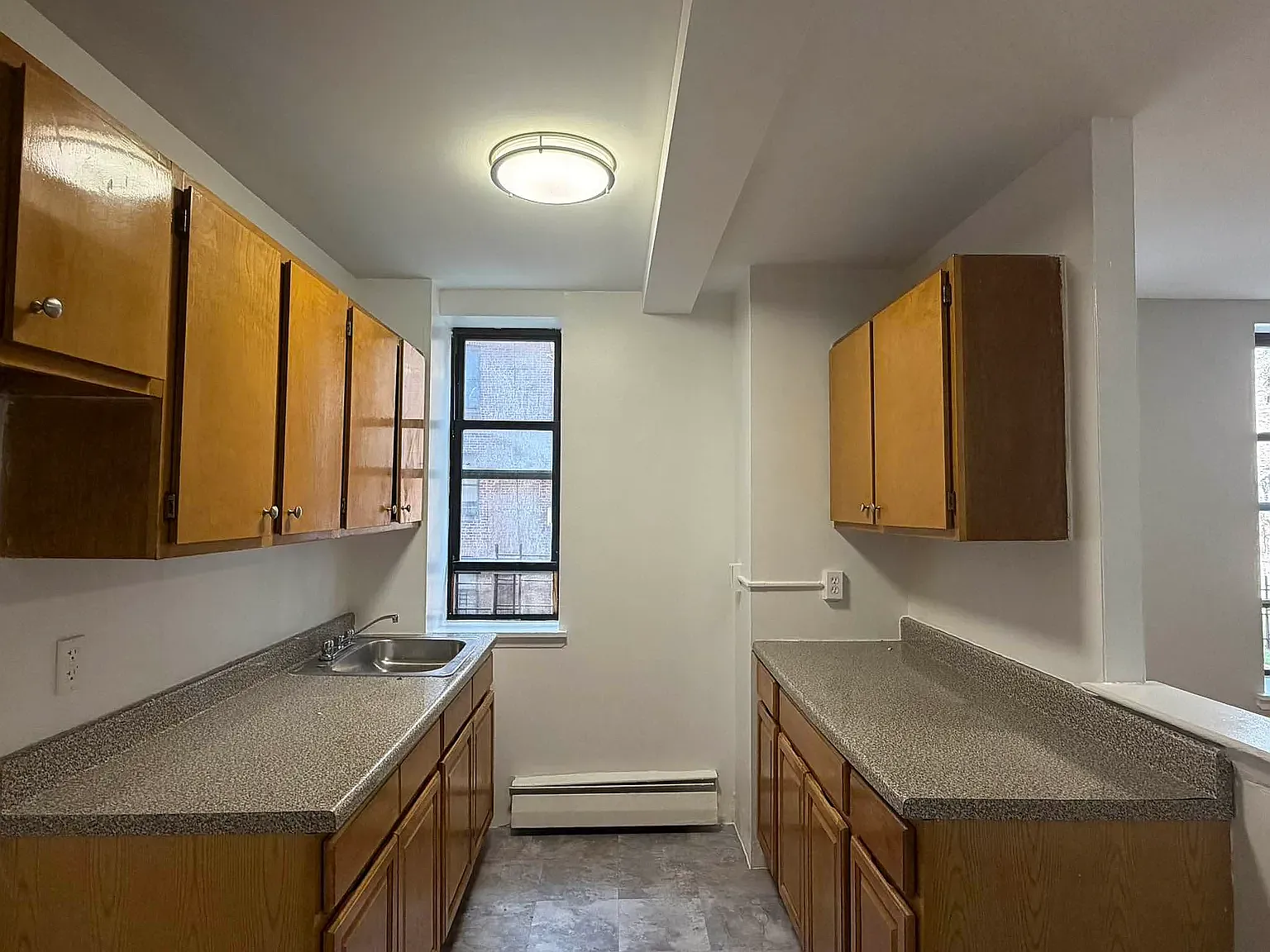 1187 Anderson Ave — Photo 1