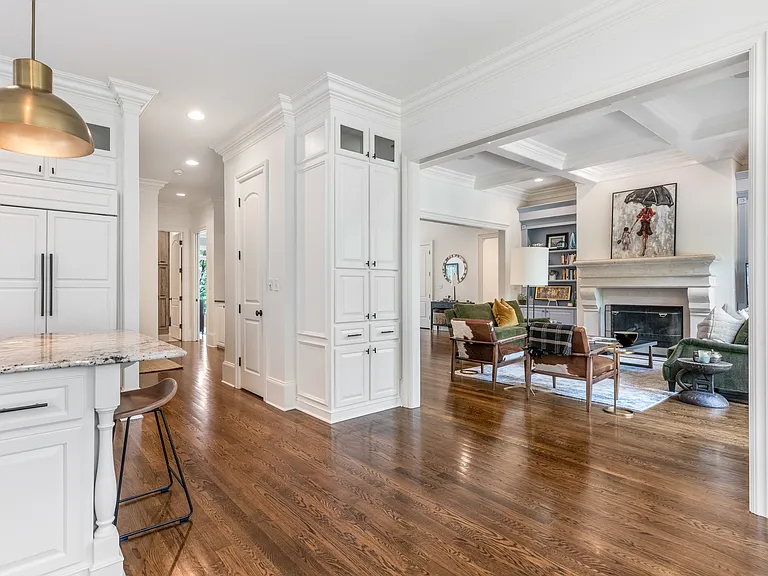5910 Saint John Ln — Photo 13
