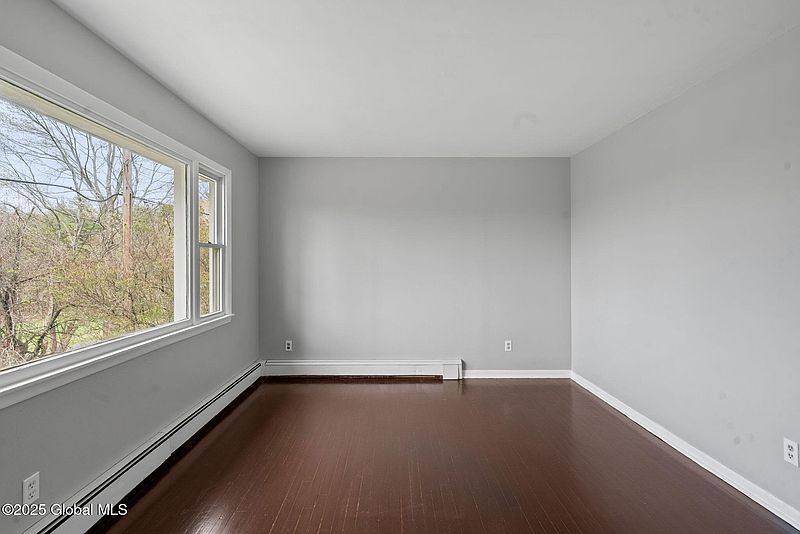 5th image of 36 Barnes Road