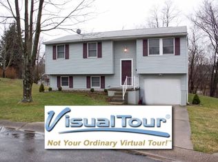 114 Locust Ln, Saint Clairsville, OH 43950
