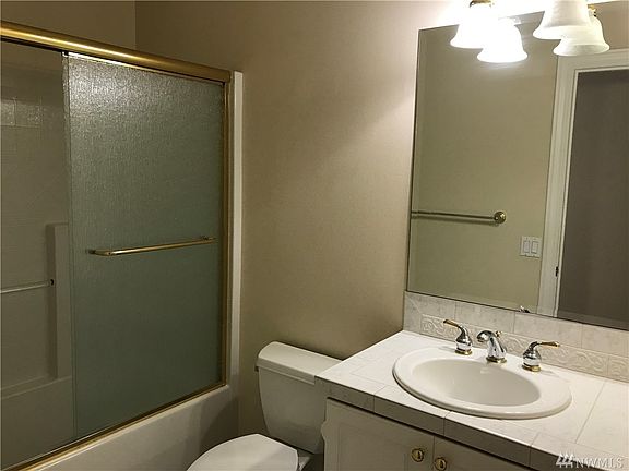 5th image of 3914 SE Prestwick Ln