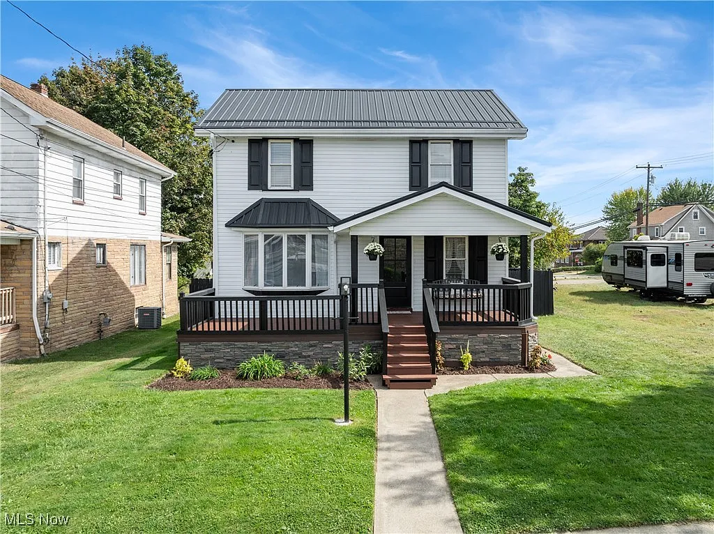 3618 Hanlin Way photo 1