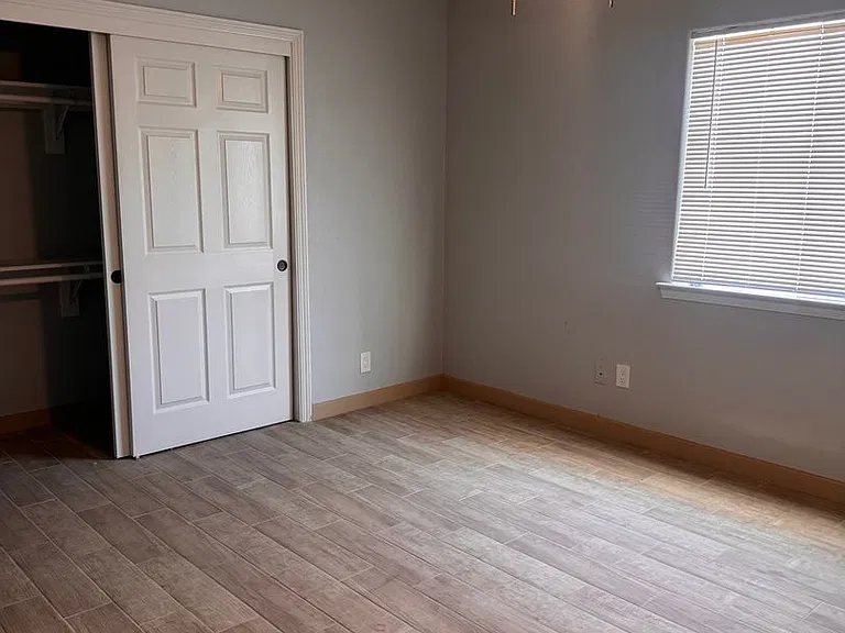 3874 E Ashlan Ave — Photo 12