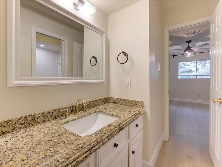 714 Last Arrow Dr — Photo 39