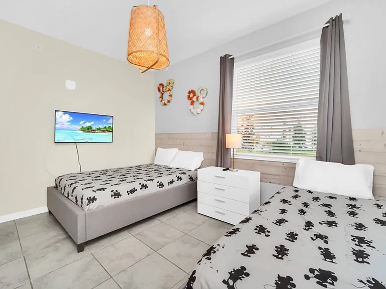 Paradox Cir — Photo 29