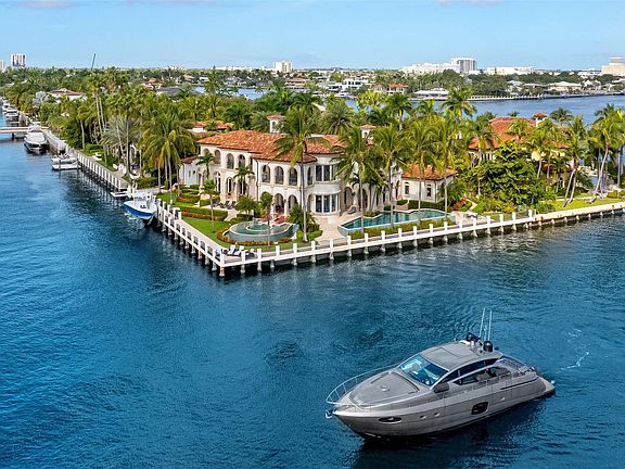 4th image of 2716 Aqua Vista Boulevard