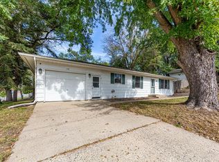 118 13th St NW, Faribault, MN 55021