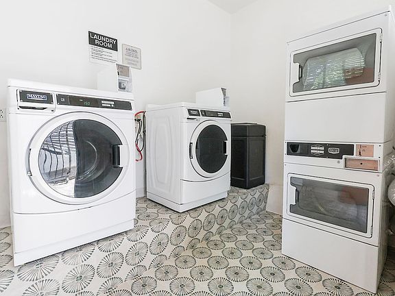 4th image of 1408 G St #705-3A