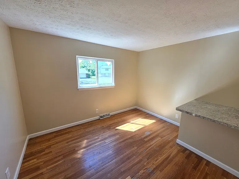 32 Golden Rod Ln — Photo 15
