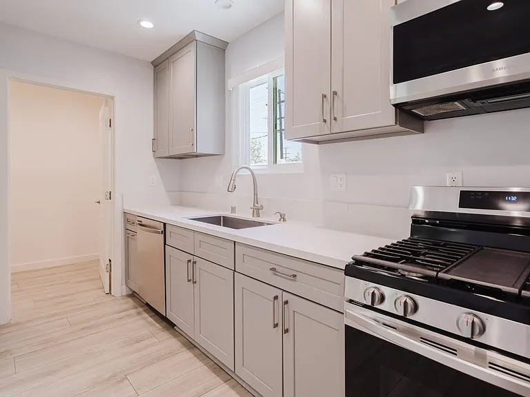 14151 Gager St — Photo 14