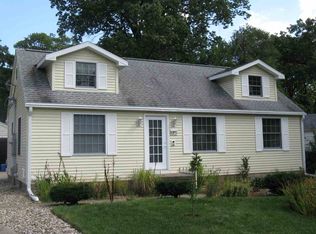 55192 Glenn Rd, South Bend, IN 46628