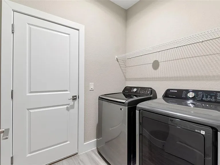 330 Royal Palm Way — Photo 31