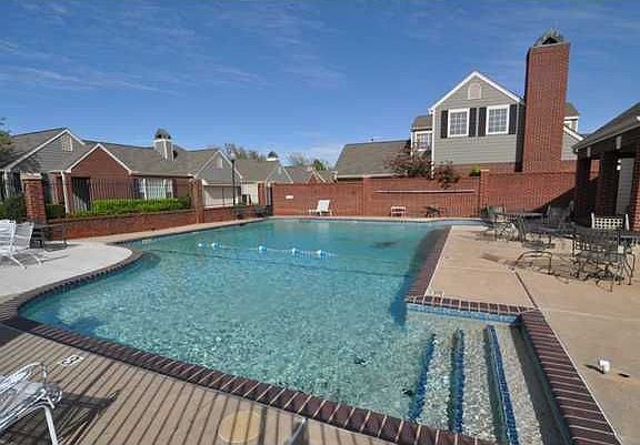 2nd image of 8726 N May Ave